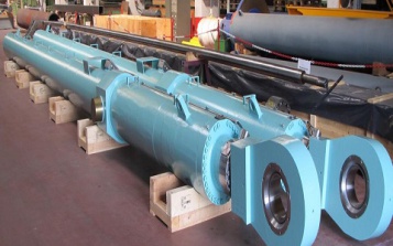 Supply of hydraulic equipments